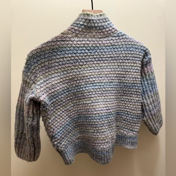 [SOLD] Club Monaco cropped sweater mock neck 3/4 length sleeves Size S - Picture 7 of 7